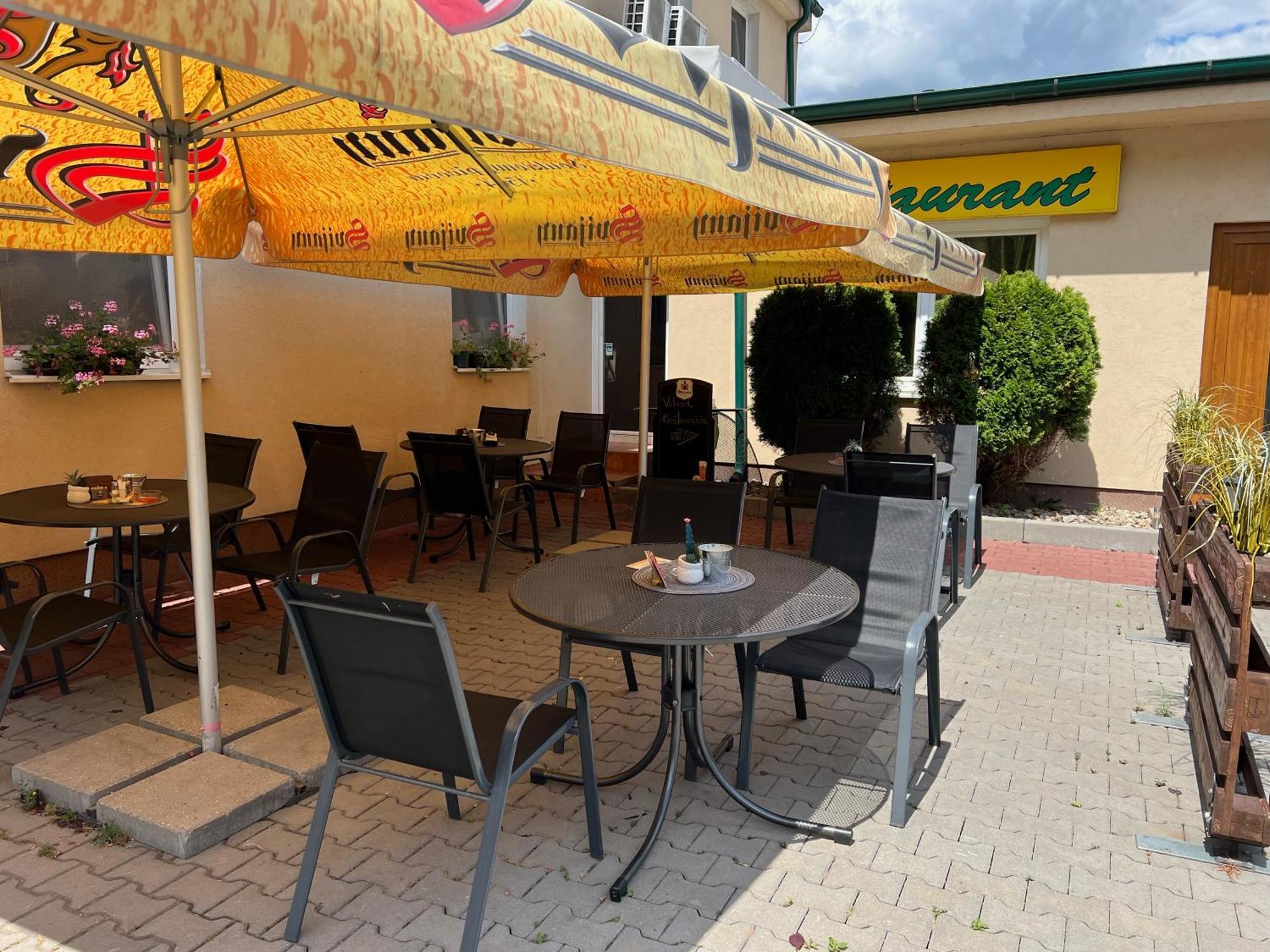 Penzion Helios Bratislava Ngoại thất bức ảnh